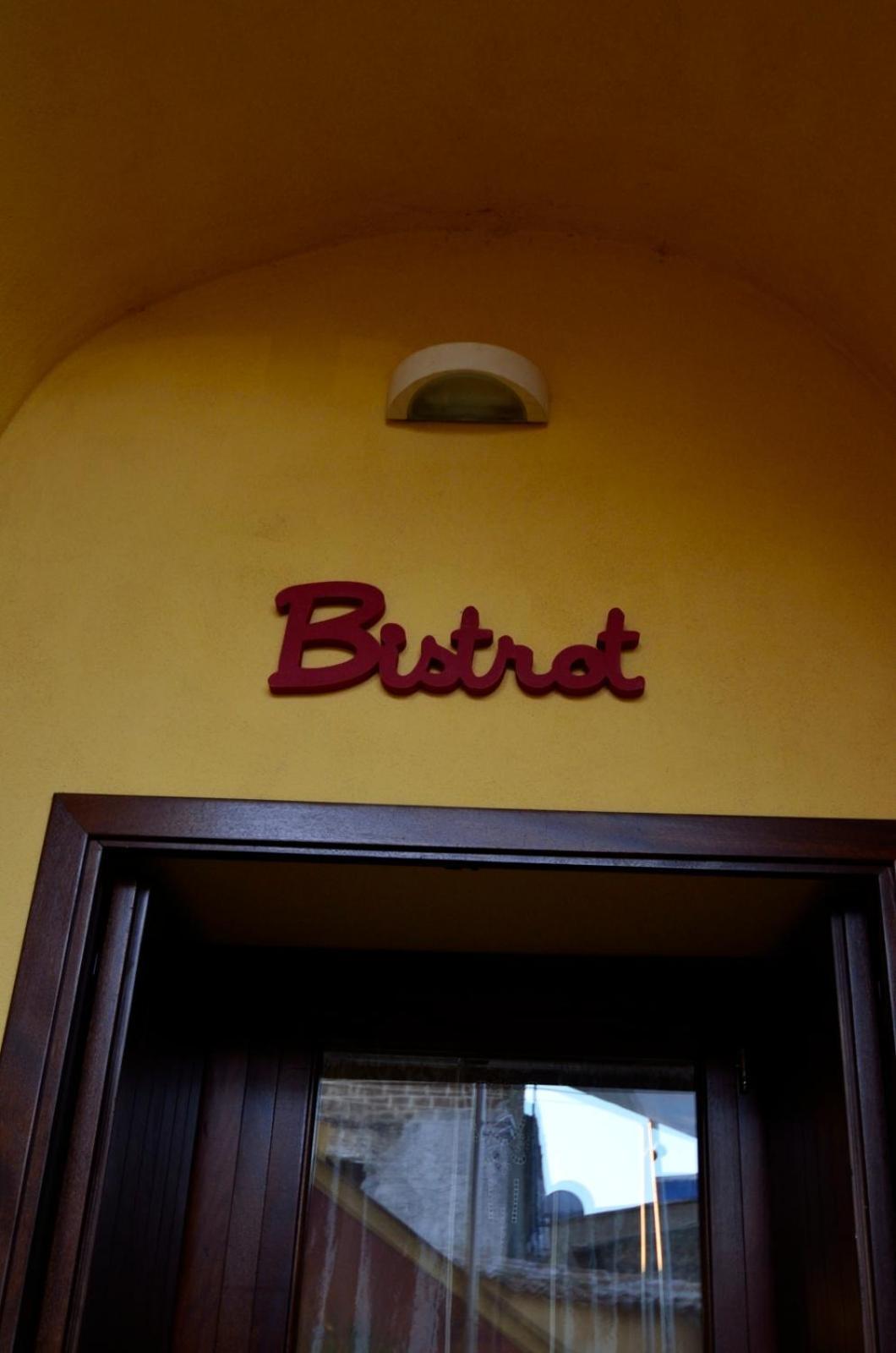 Bed & Breakfast Manouche Osteria