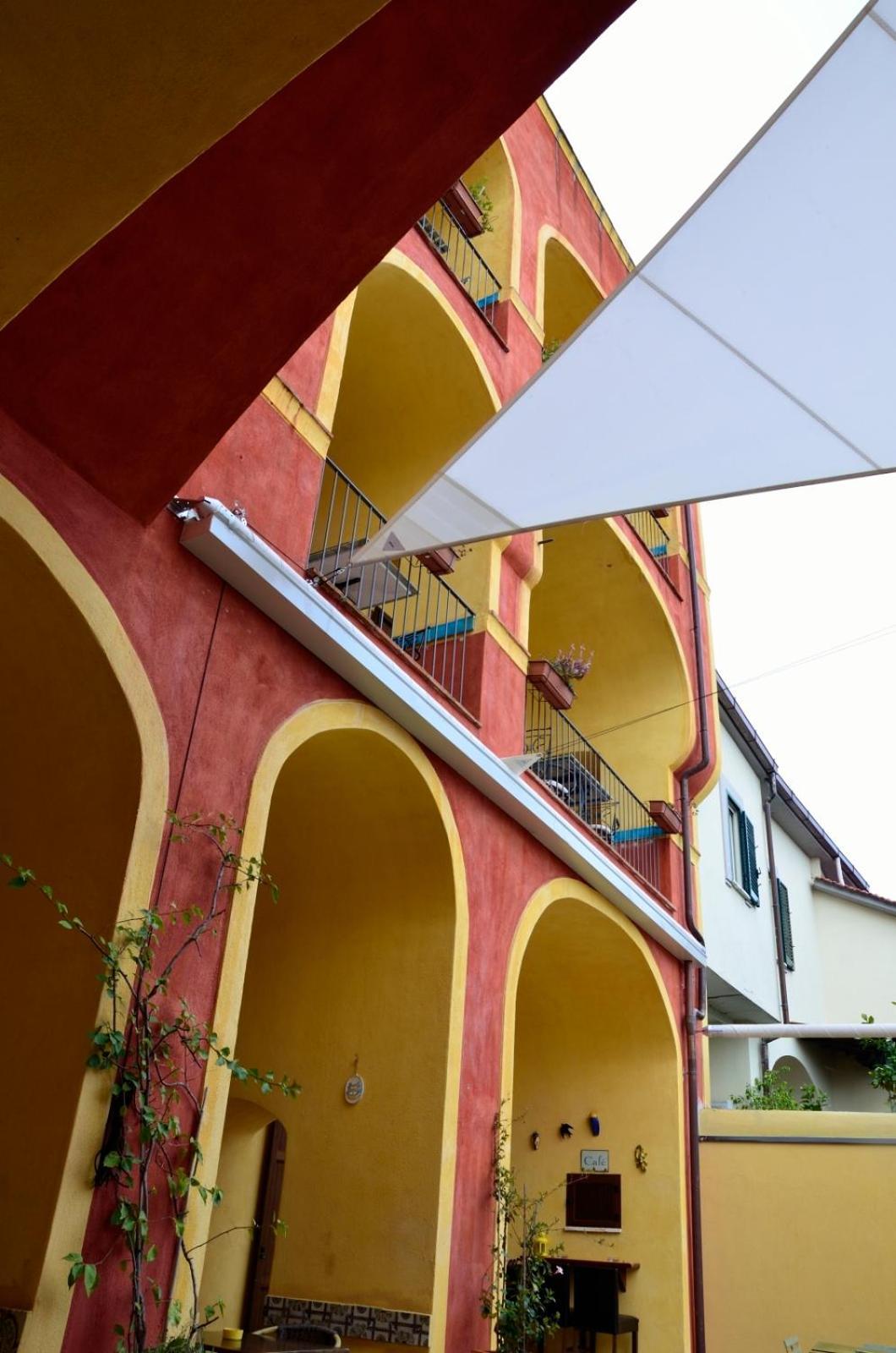 Bed & Breakfast Manouche Osteria