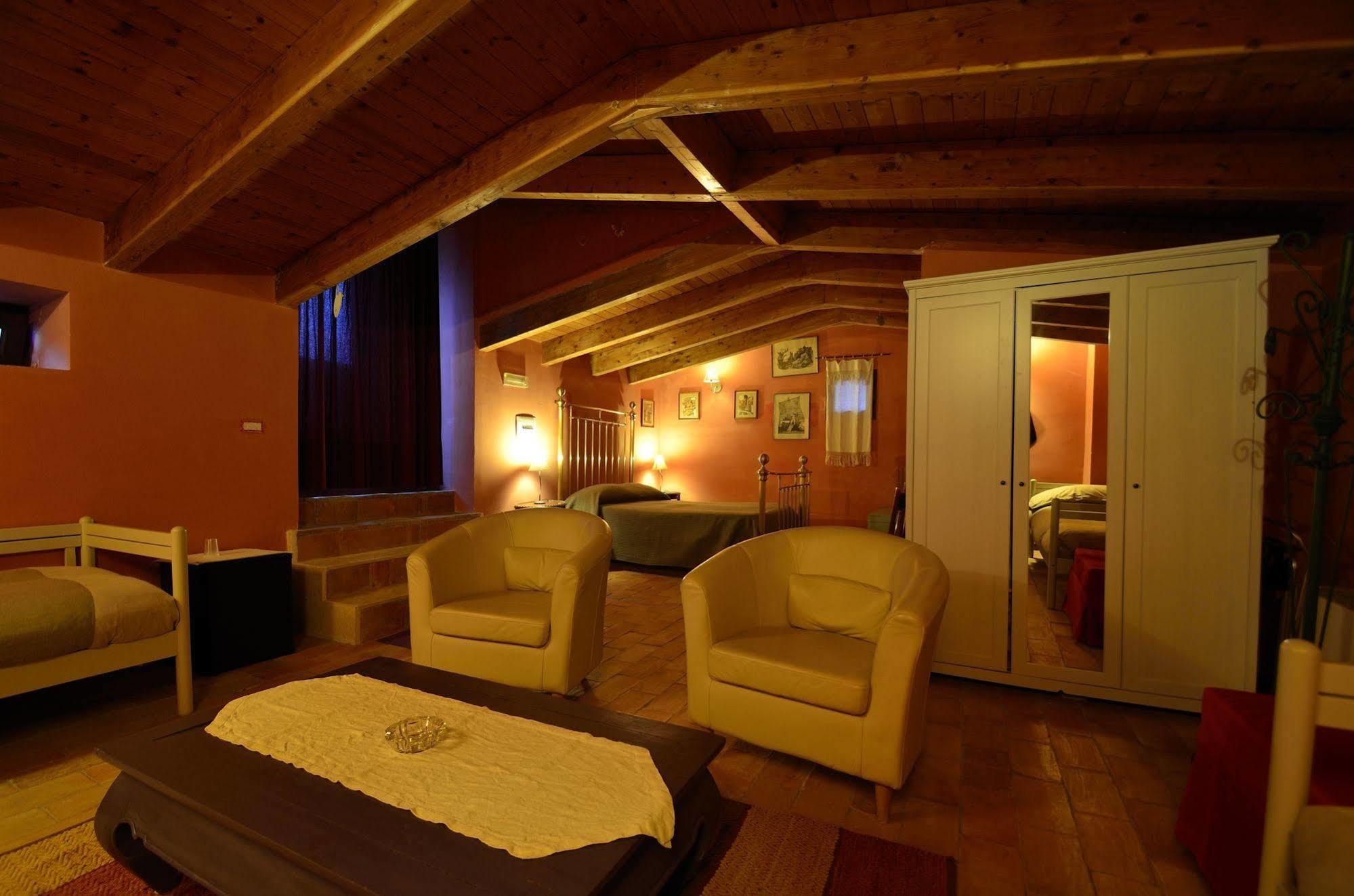 Bed & Breakfast Manouche Osteria
